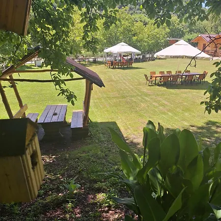 Thobias Campsite Alunu